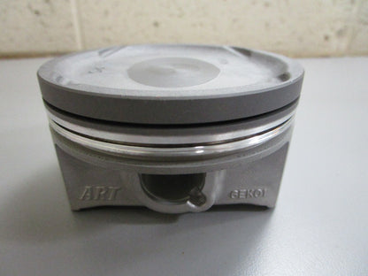 *NEW OEM* 0820 Yamaha (0.25 O/S) Piston 6EK-11635-01-00