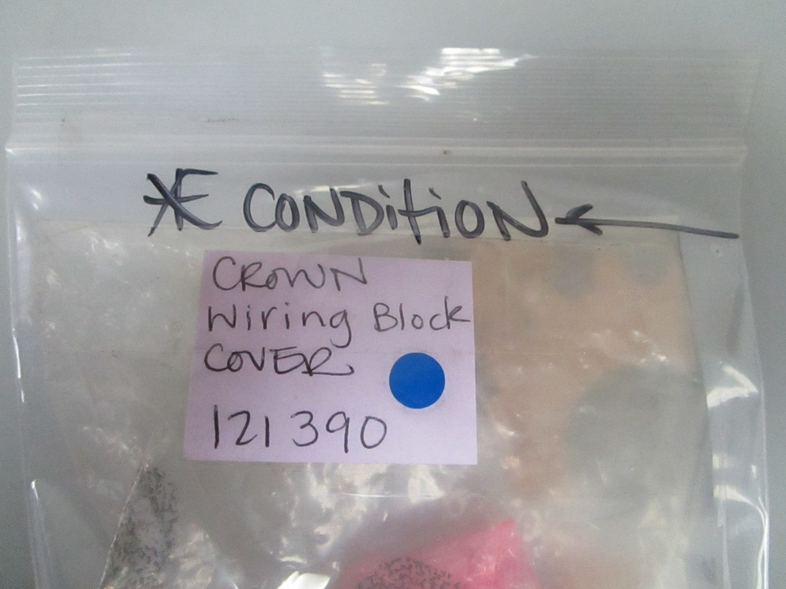 *NEW OEM* 0720 Crown Wiring Block Cover 121390
