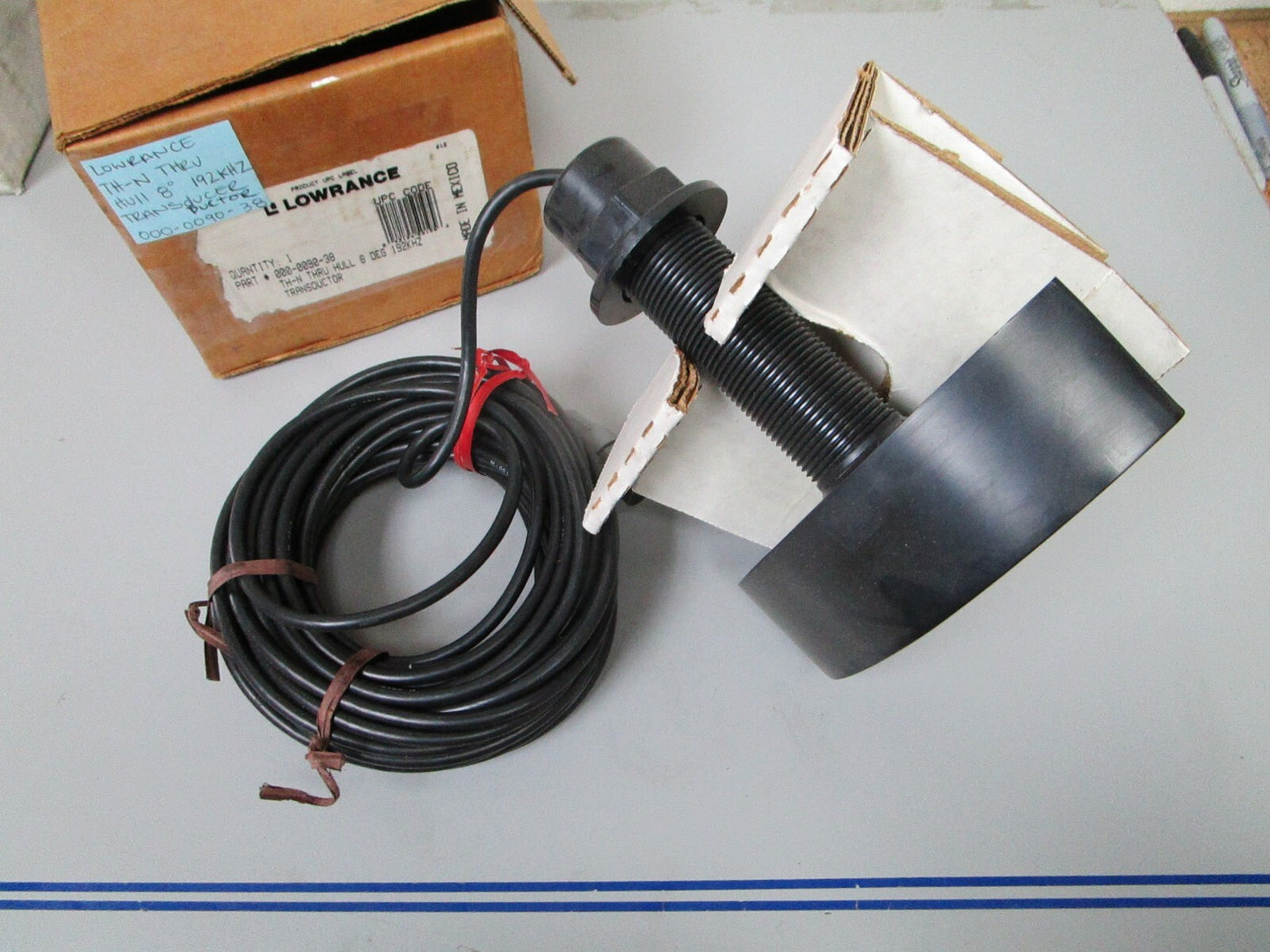 *NEW* 0720 Lowrance TH-N Thru Hull 8° 192KHZ Transducer Transductor 000-0090-38