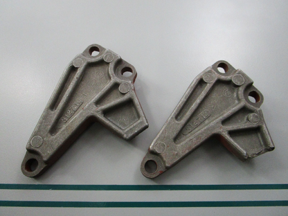 NEW OEM (LOT OF 2) 312714 0312714 OMC Johnson Evinrude Thermostat Cover 0810