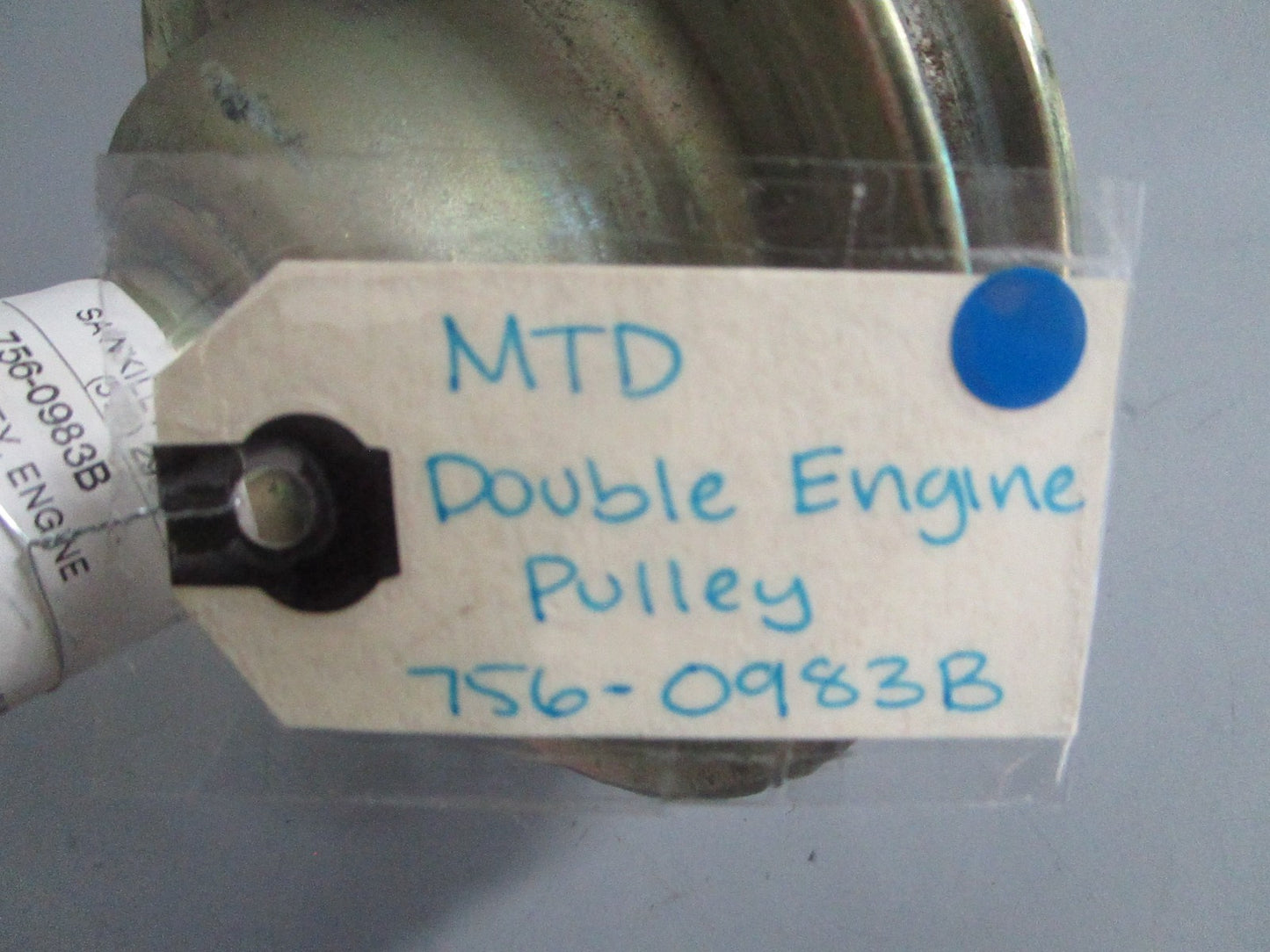 NEW OEM 756-0983B MTD Double Engine Pulley 0820