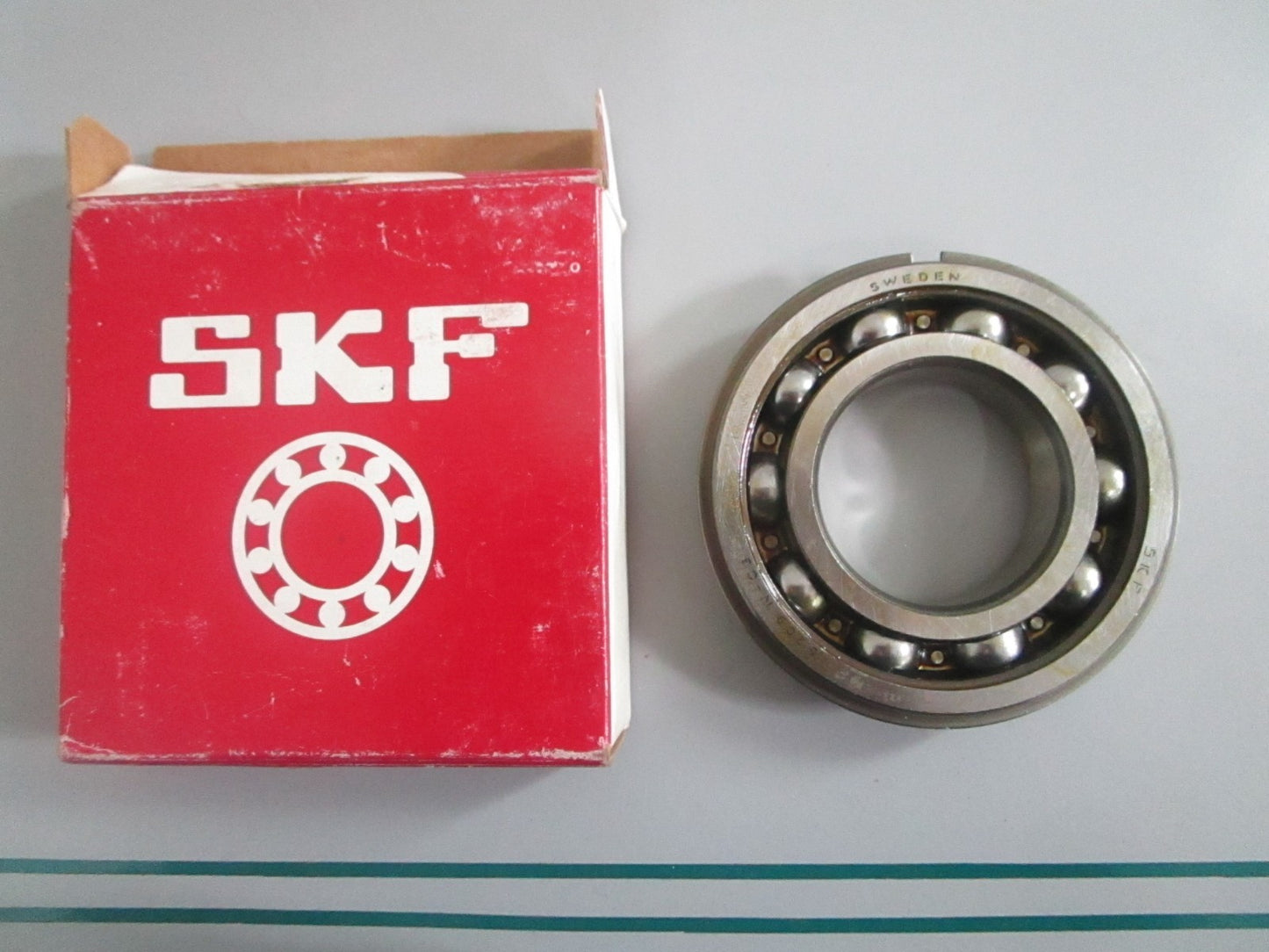 NEW OEM 6209 NRJ/EM SKF Ball Bearing 0820