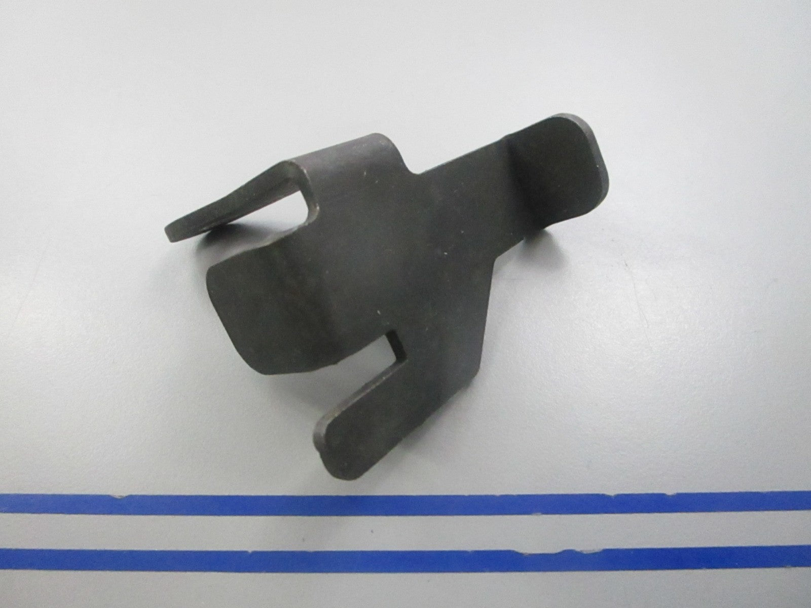 NEW OEM 589262505 Husqvarna Guide Clip 0810