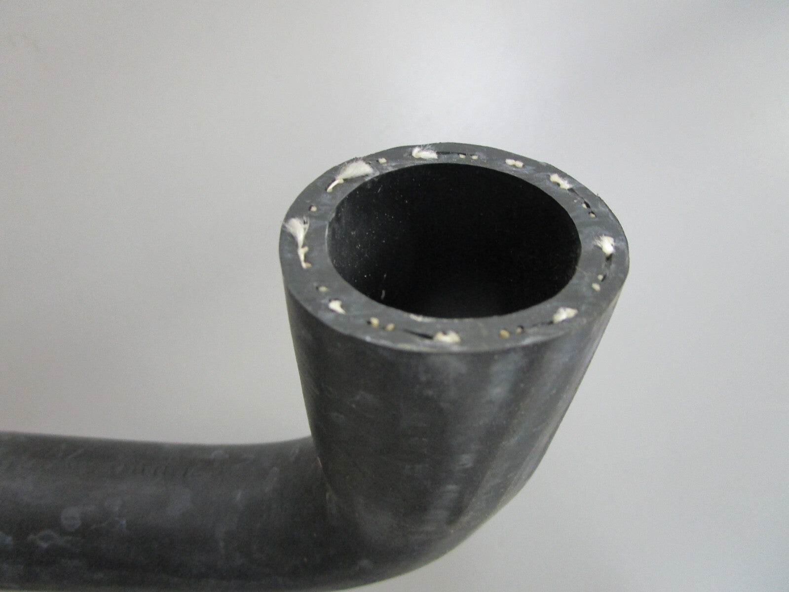 *NEW OEM* 0820 Volvo Penta Hose 3817823