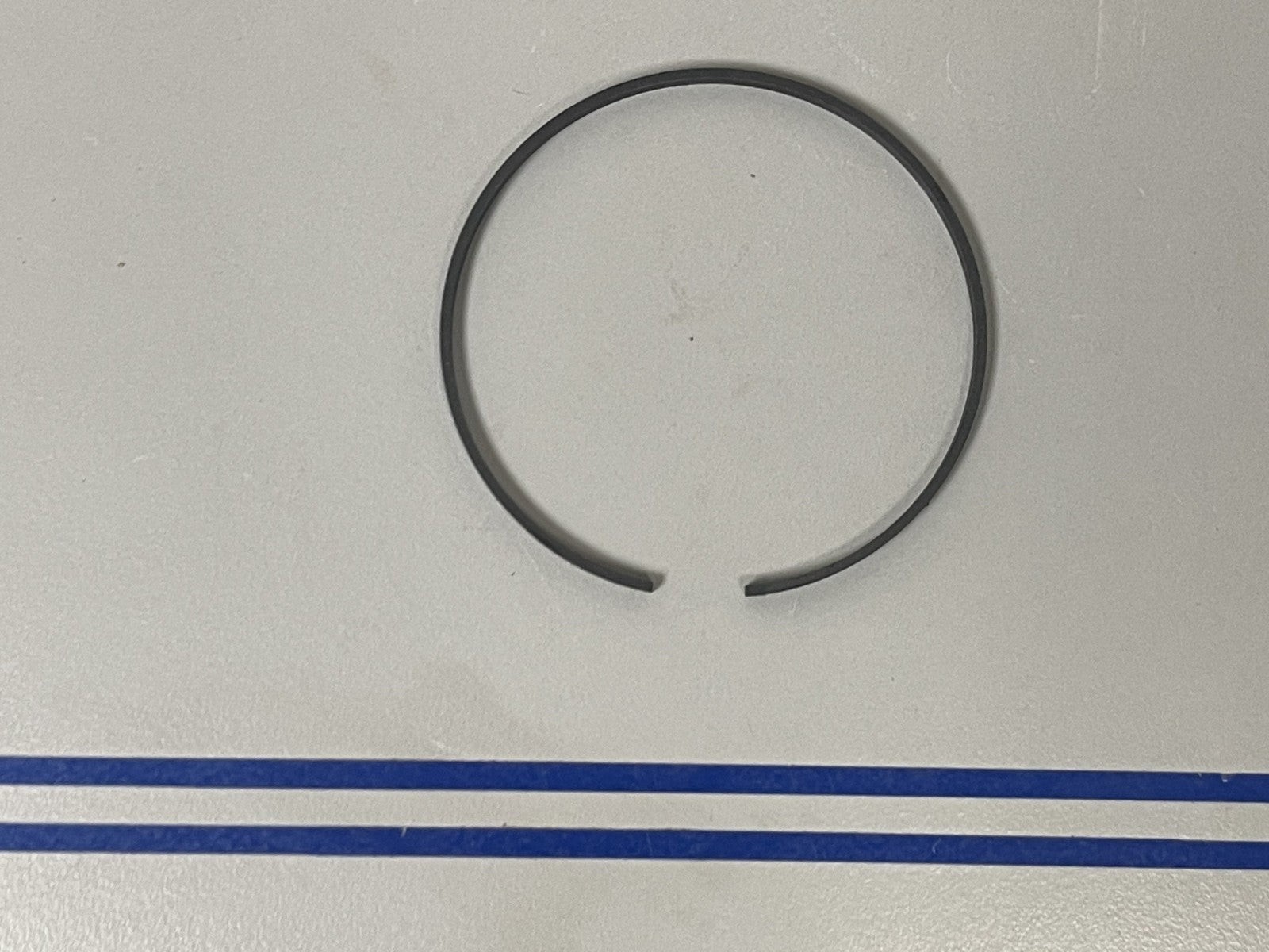 *NEW OEM* 0670 Mercury Quicksilver Piston Ring F316579