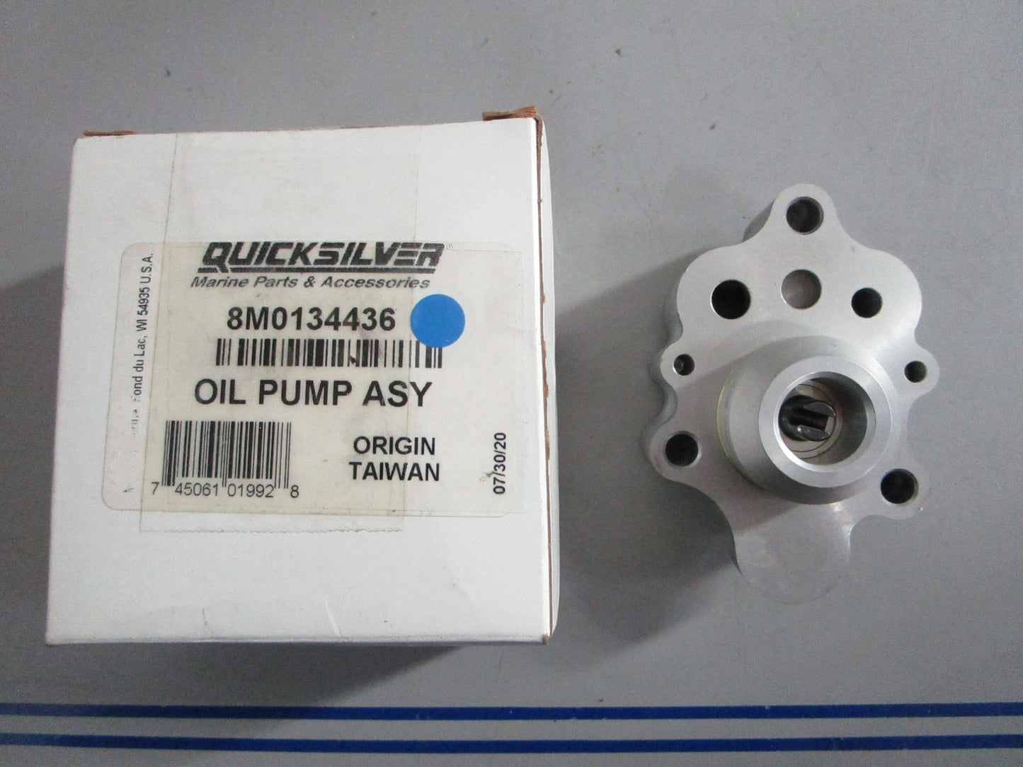 NEW OEM 8M0134436 Mercury Quicksilver Oil Pump Assy 0820