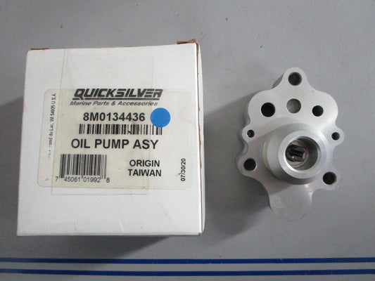 NEW OEM 8M0134436 Mercury Quicksilver Oil Pump Assy 0820