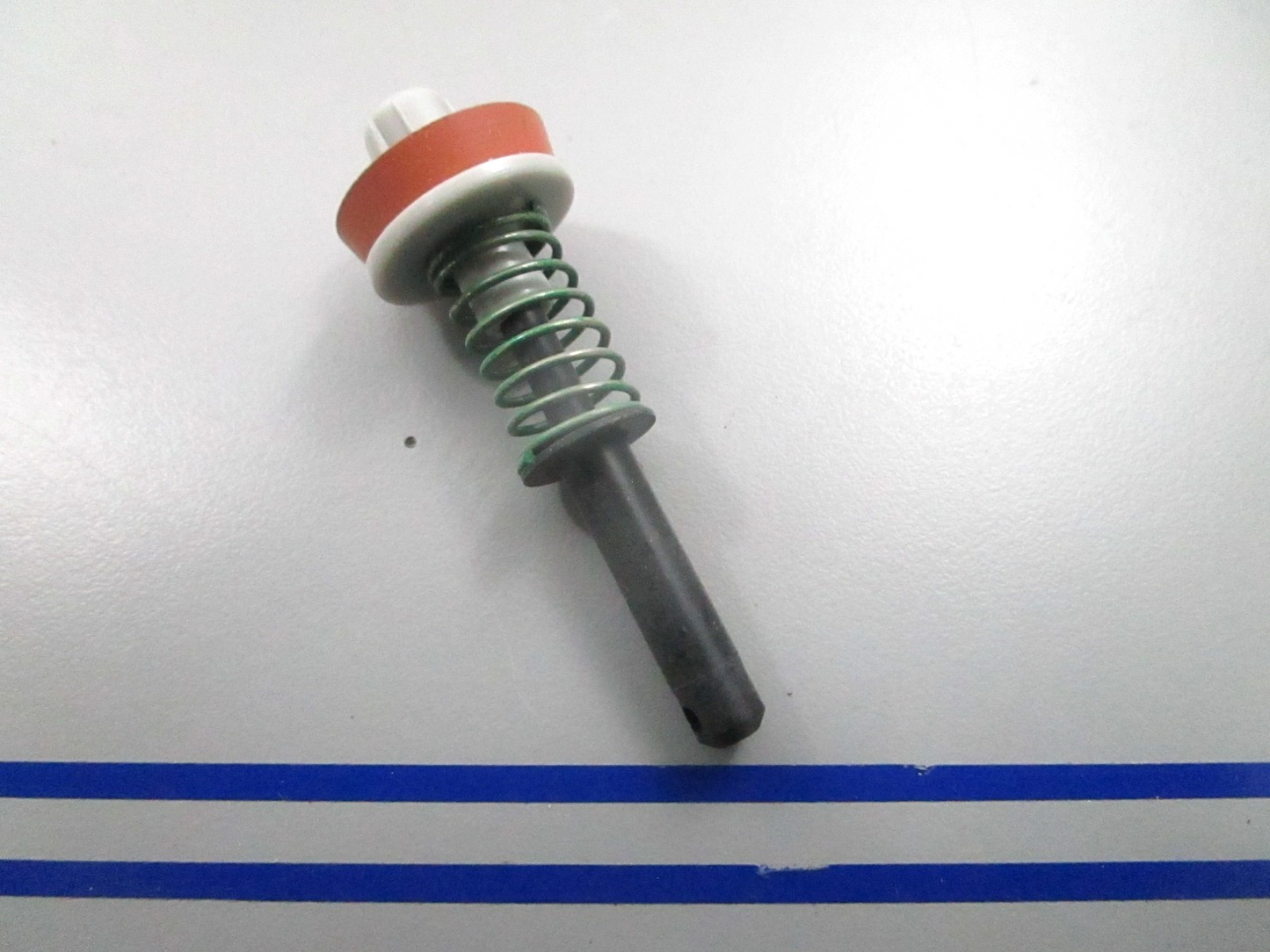 *NEW OEM* 0810 Mercury Quicksilver Plunger 811537