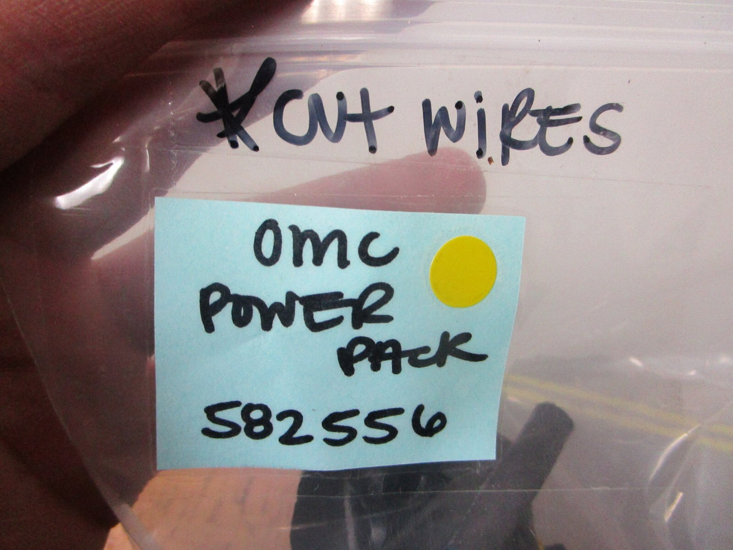 *NEW OEM* 0810 OMC Johnson Evinrude Power Pack (Cut Wires) 582556 0582556