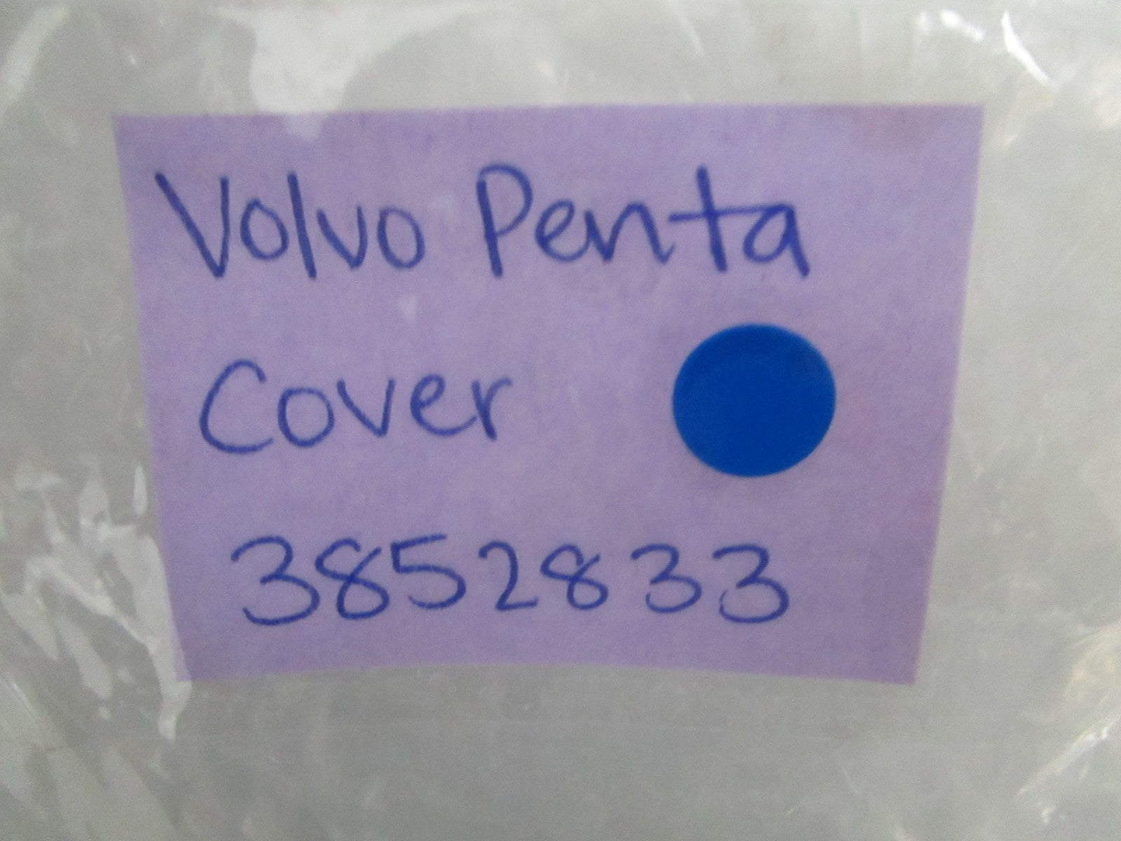 *NEW OEM* 0820 Volvo Penta Cover 3852833