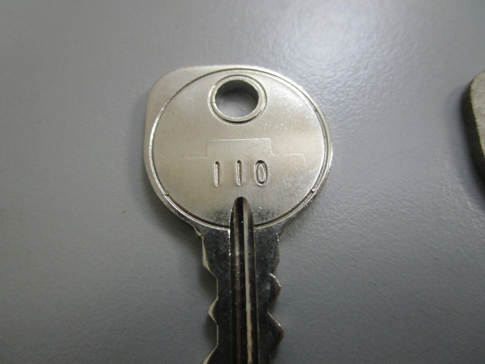 *NEW OEM* (LOT OF 2) 0810 Mercury Quicksilver Key (110) 30431110