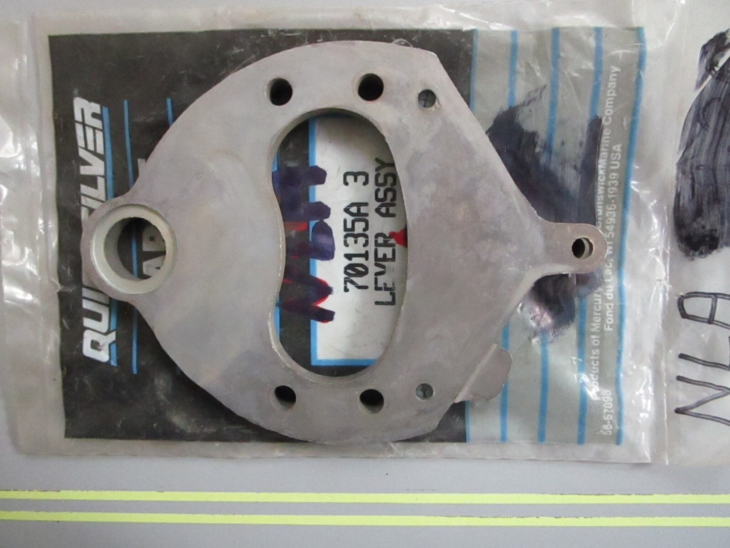 *NEW OEM* 0810 Mercury Quicksilver Lever Assembly 70135A3