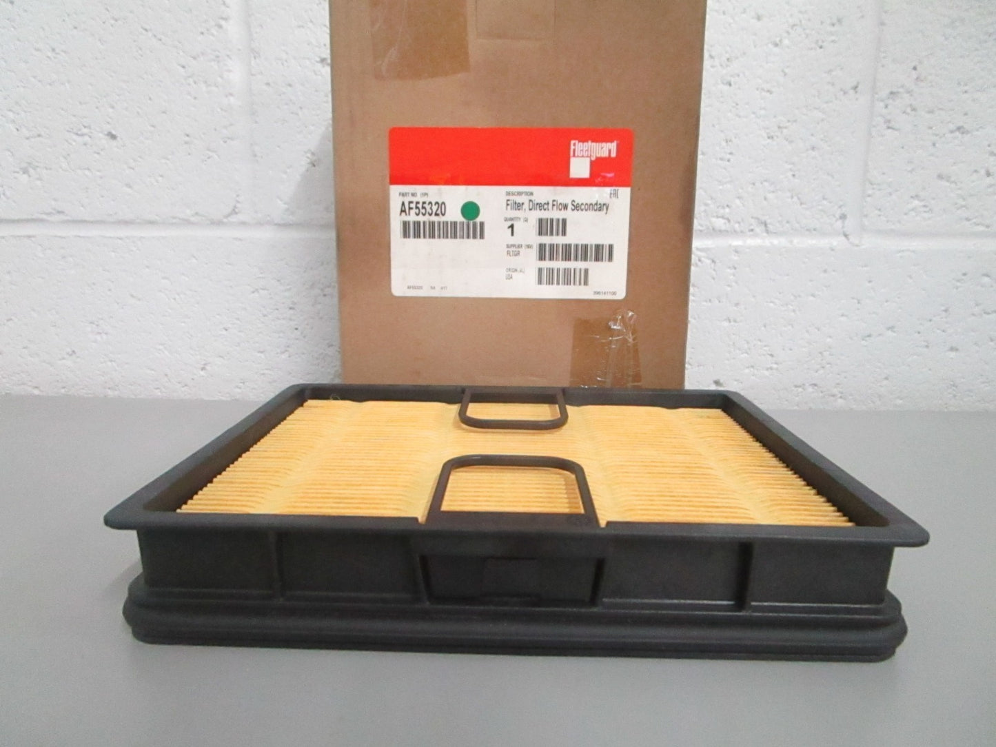 NEW OEM AF55320 Fleetguard Direct Flow Secondary Filter 0820