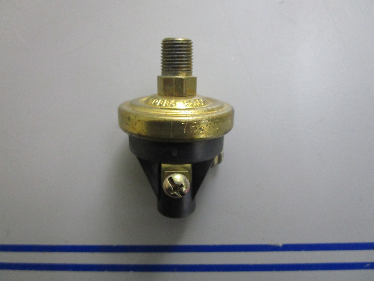 *NEW OEM* 0820 Onan Cummins Pressure Switch 309-0641-18