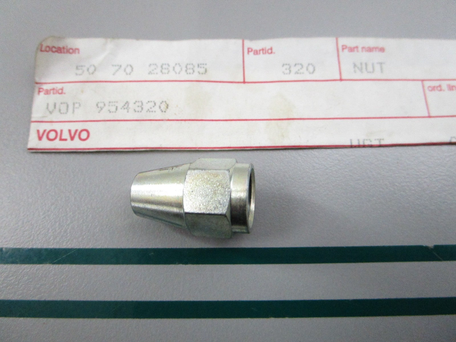 NEW OEM 954320 Volvo Penta Nut 0810