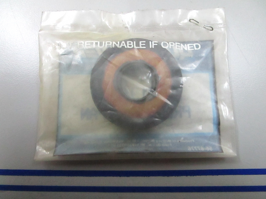 *NEW OEM* 0810 Mercury Quicksilver Crankshaft Seal 26-813474M