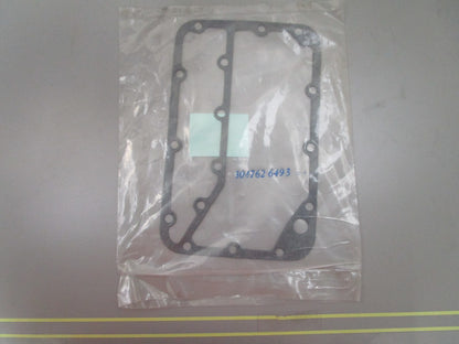 *NEW OEM* 0810 OMC Johnson Evinrude Gasket Cover 304762 0304762