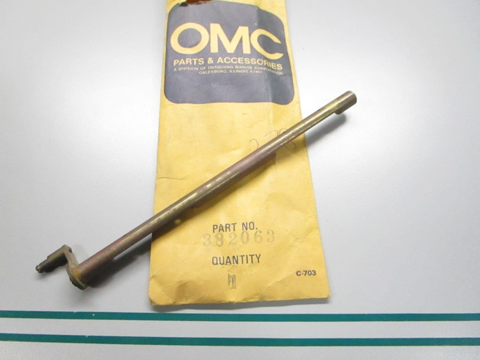 NEW OEM 382063 0382063 OMC Johnson Evinrude Choke Shaft 0810