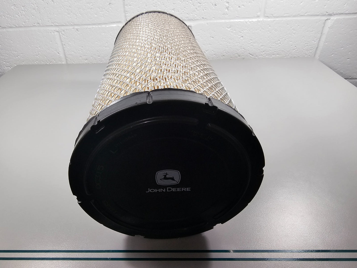 NEW OEM RE171235 John Deere Air Filter Element 0810