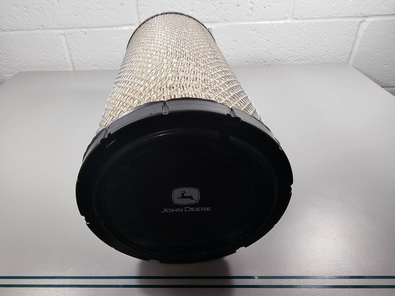 NEW OEM RE171235 John Deere Air Filter Element 0810