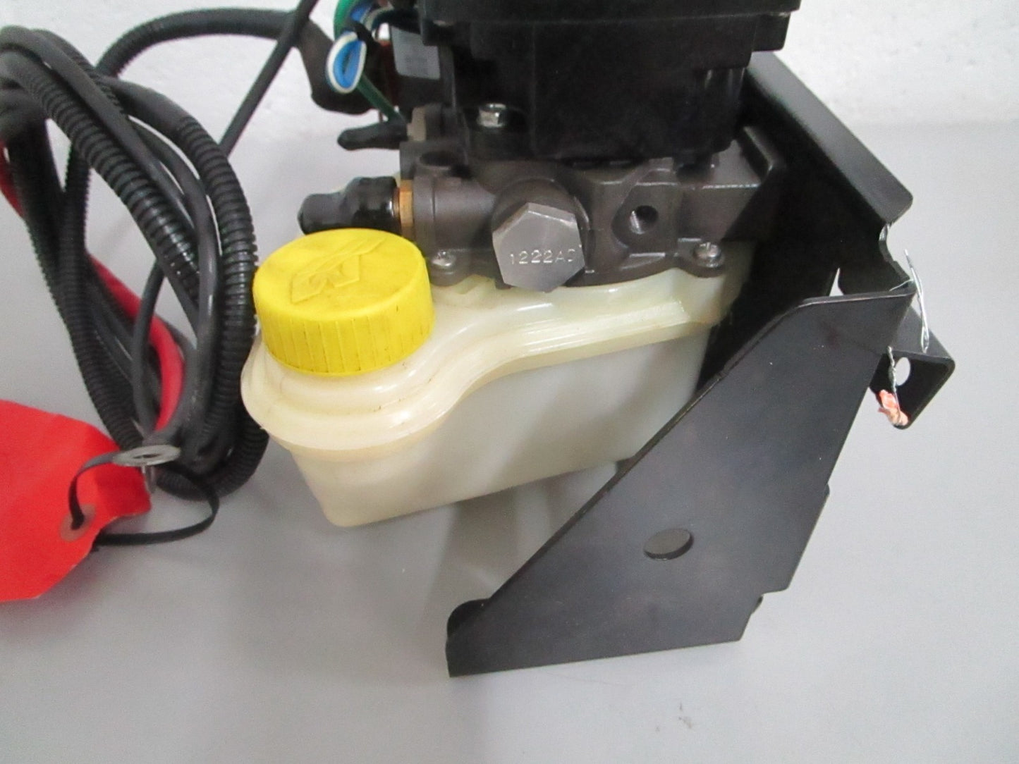 NEW OEM 93247A7 Mercury Quicksilver Trim Pump Assy 0820