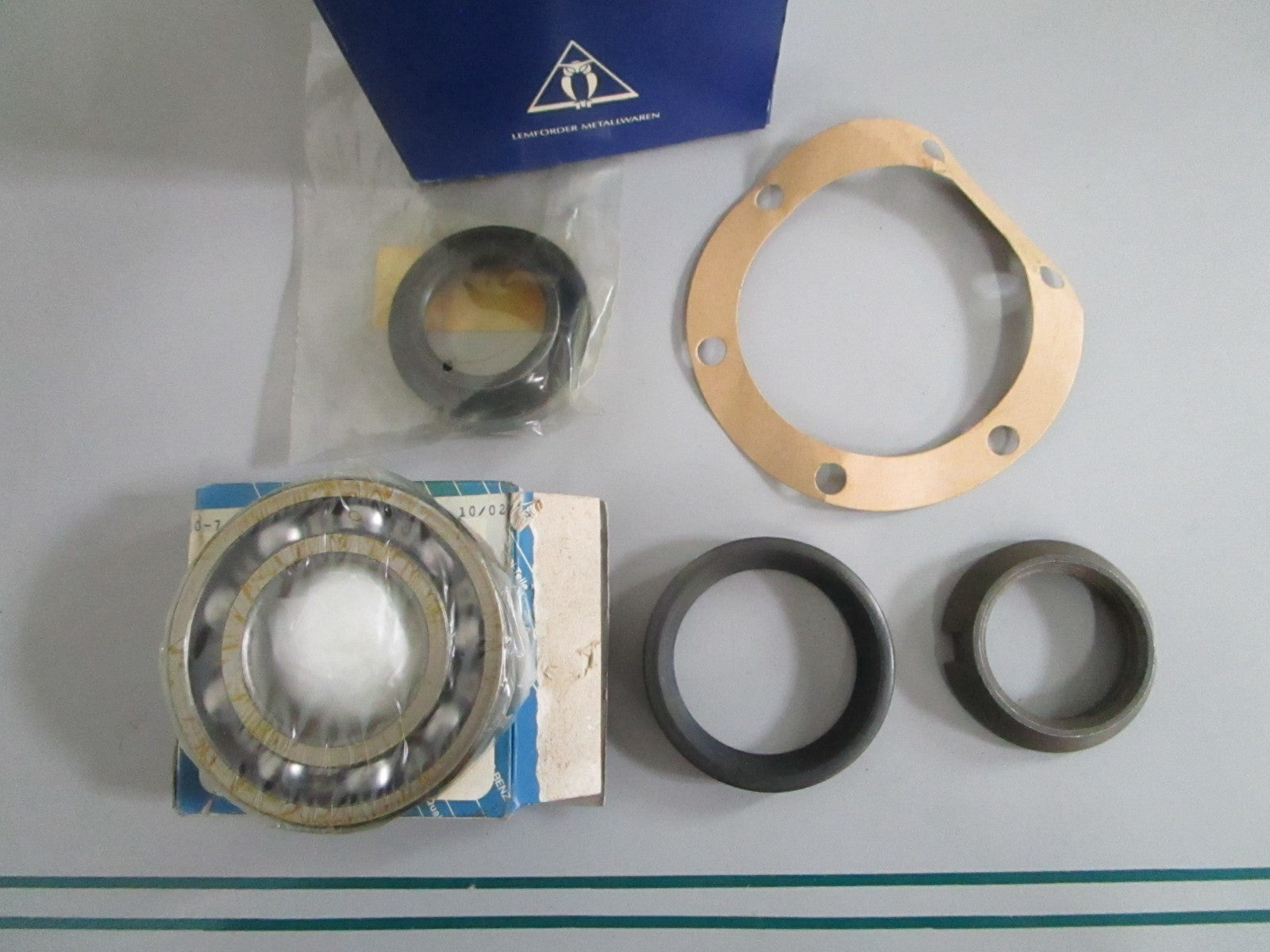 NEW OEM 1113500068 Mercedes-Benz Repair Kit 0820