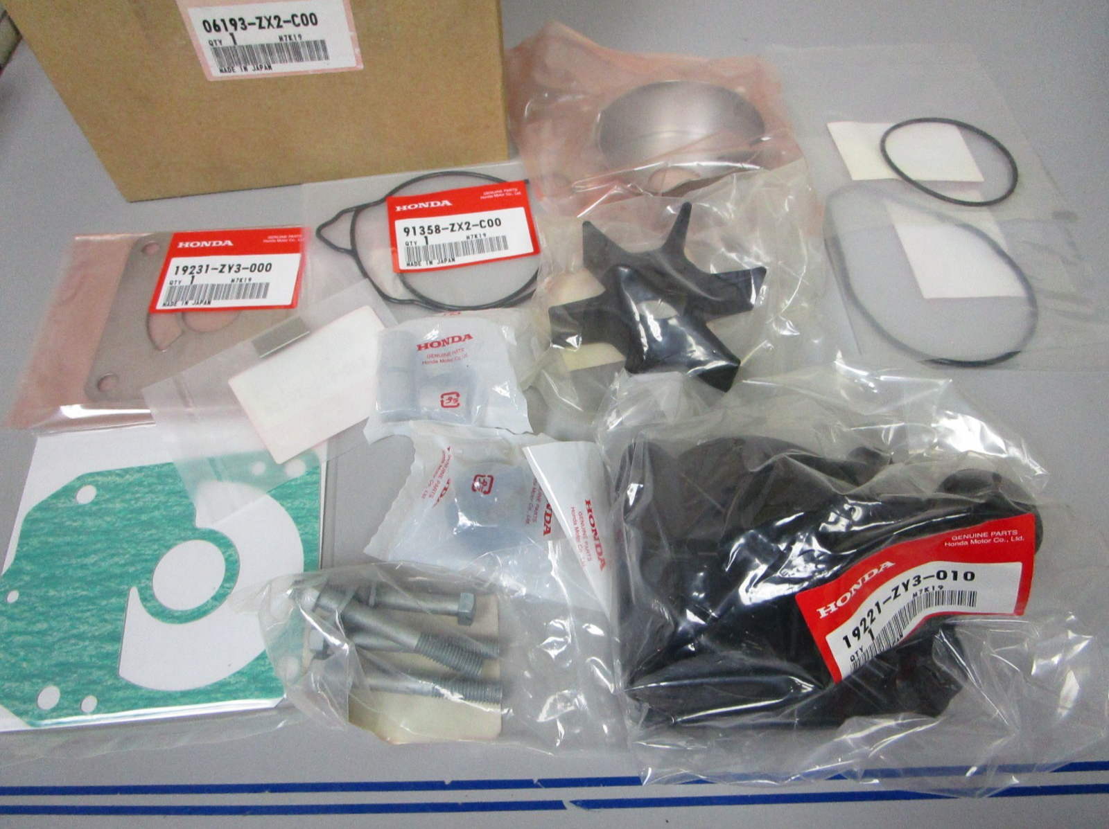 NEW OEM 06193-ZX2-C00 Honda 200 225 250 hp Water Pump Rebuild Kit 0720