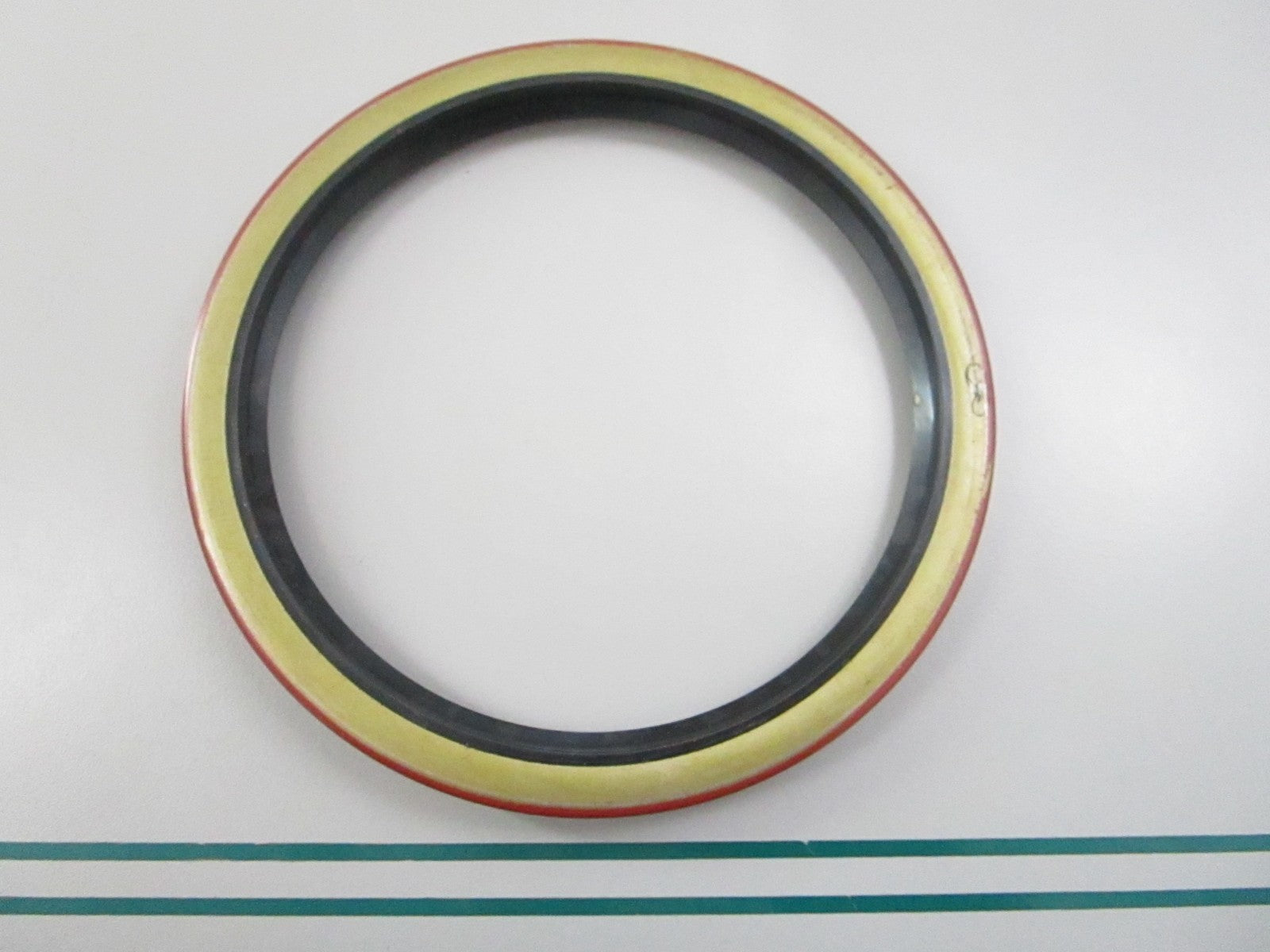 NEW HY141113 For: Hyster Total Source Oil Seal 0810