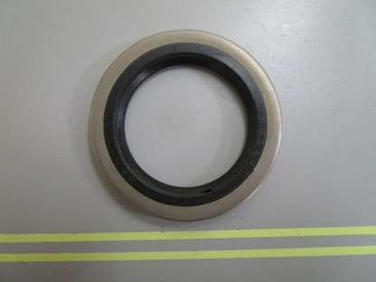 *NEW OEM* 0770 OMC Johnson Evinrude Seal 765461 0765461