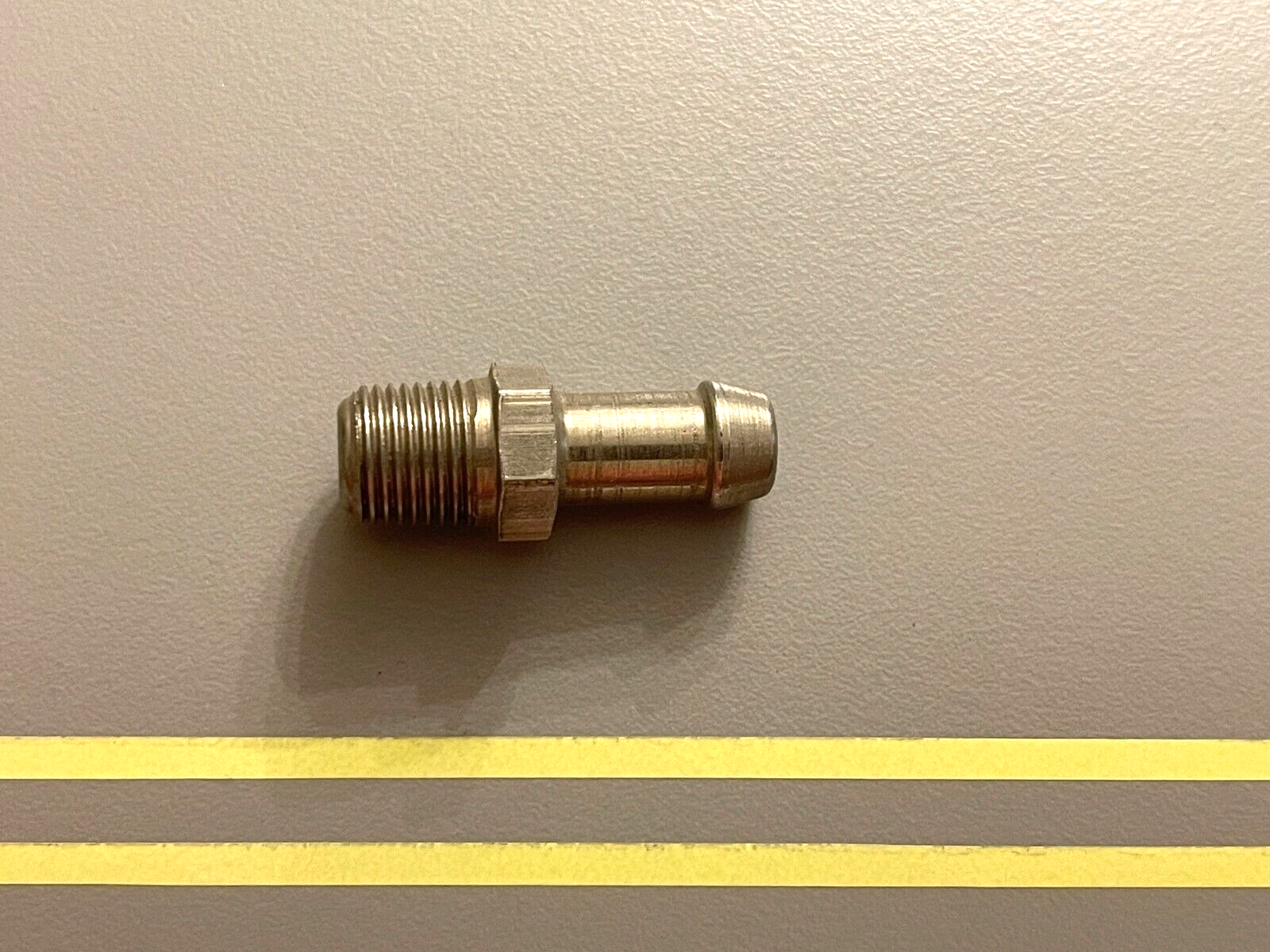 *NEW OEM* 0750 OMC Johnson Evinrude FITTING 395700 0395700