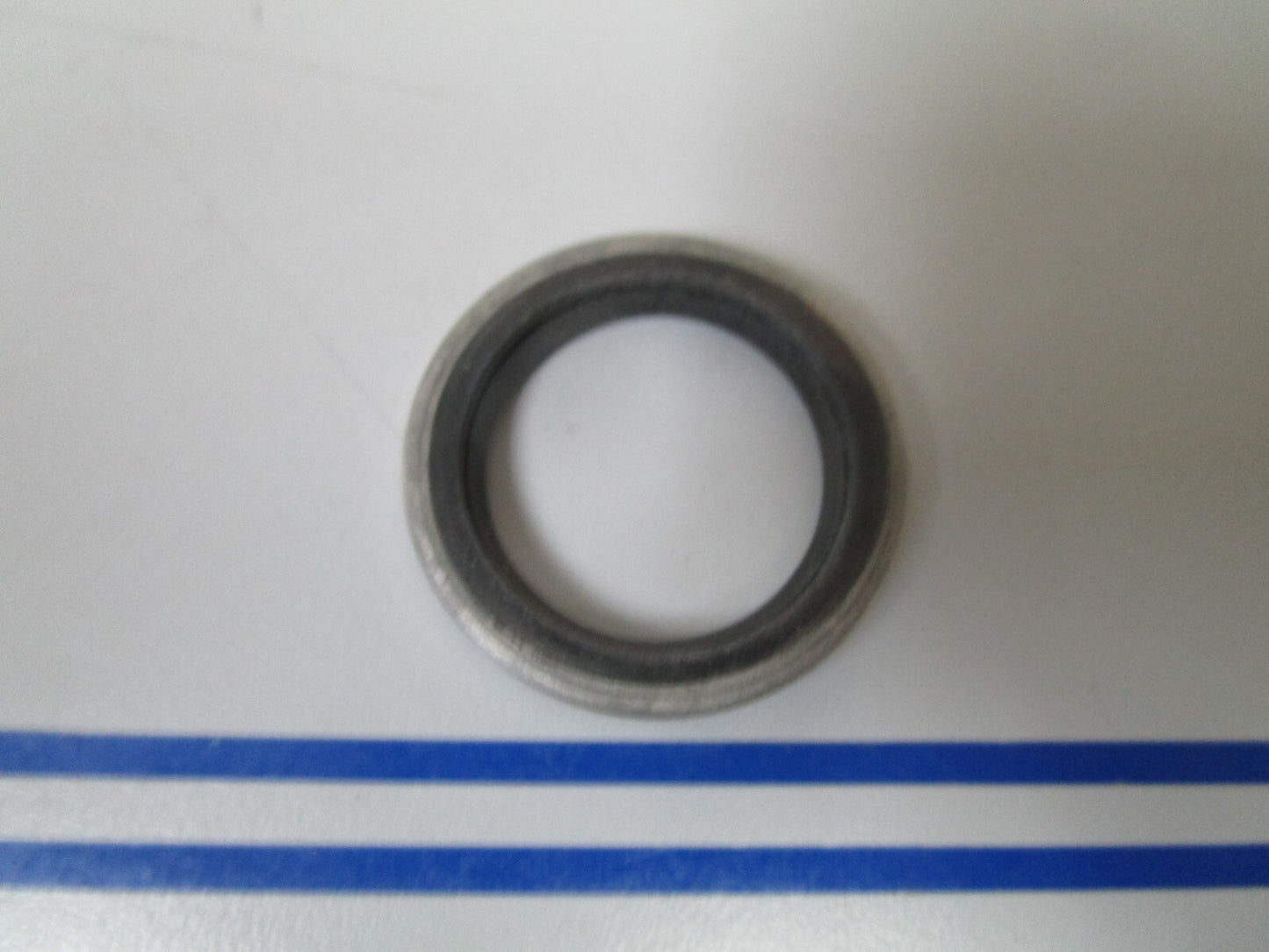 *NEW OEM* 0720 OMC Johnson Evinrude Seal 911788 0911788
