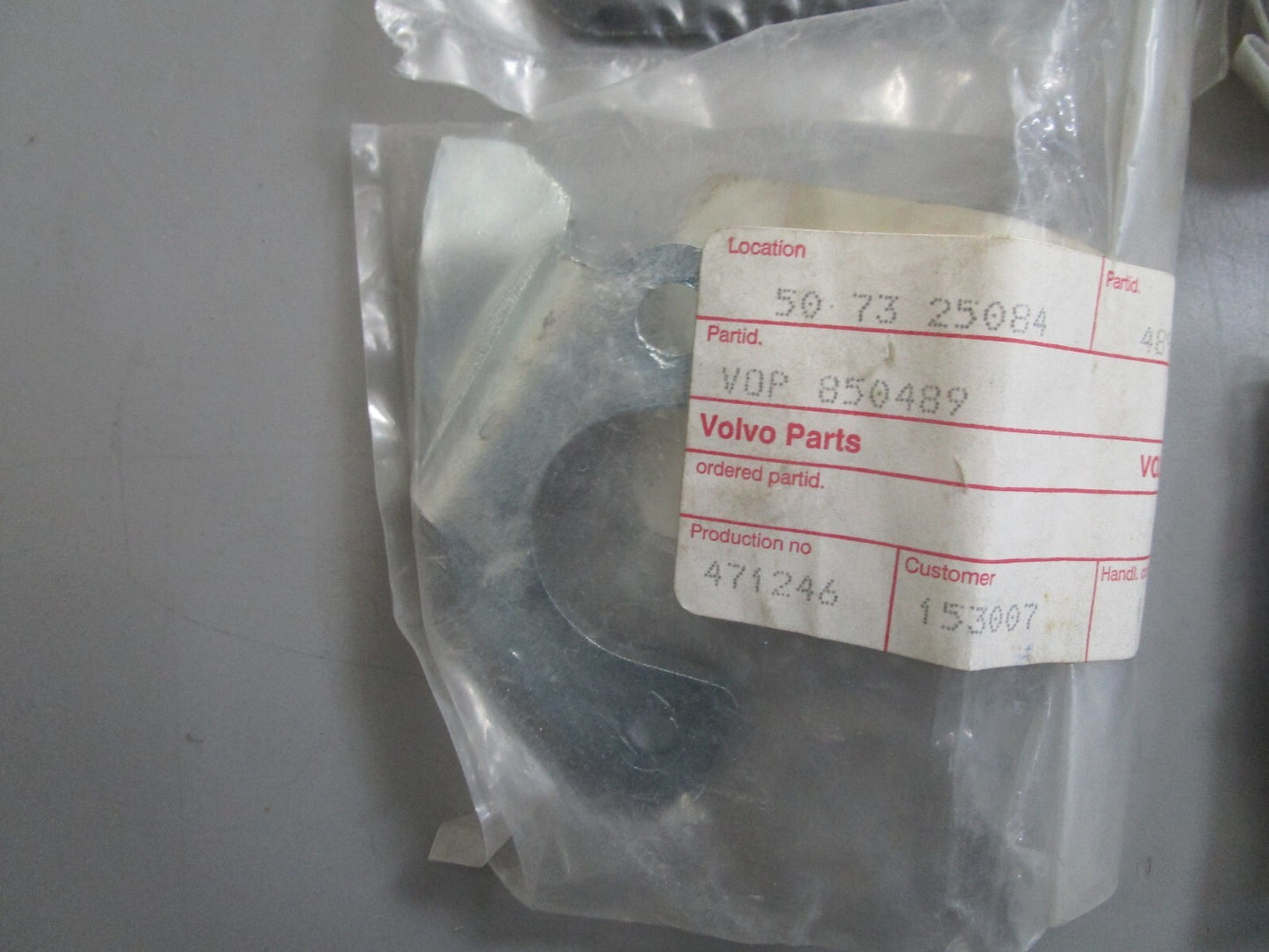 *NEW OEM* 0820 Volvo Penta Repair Kit 876060