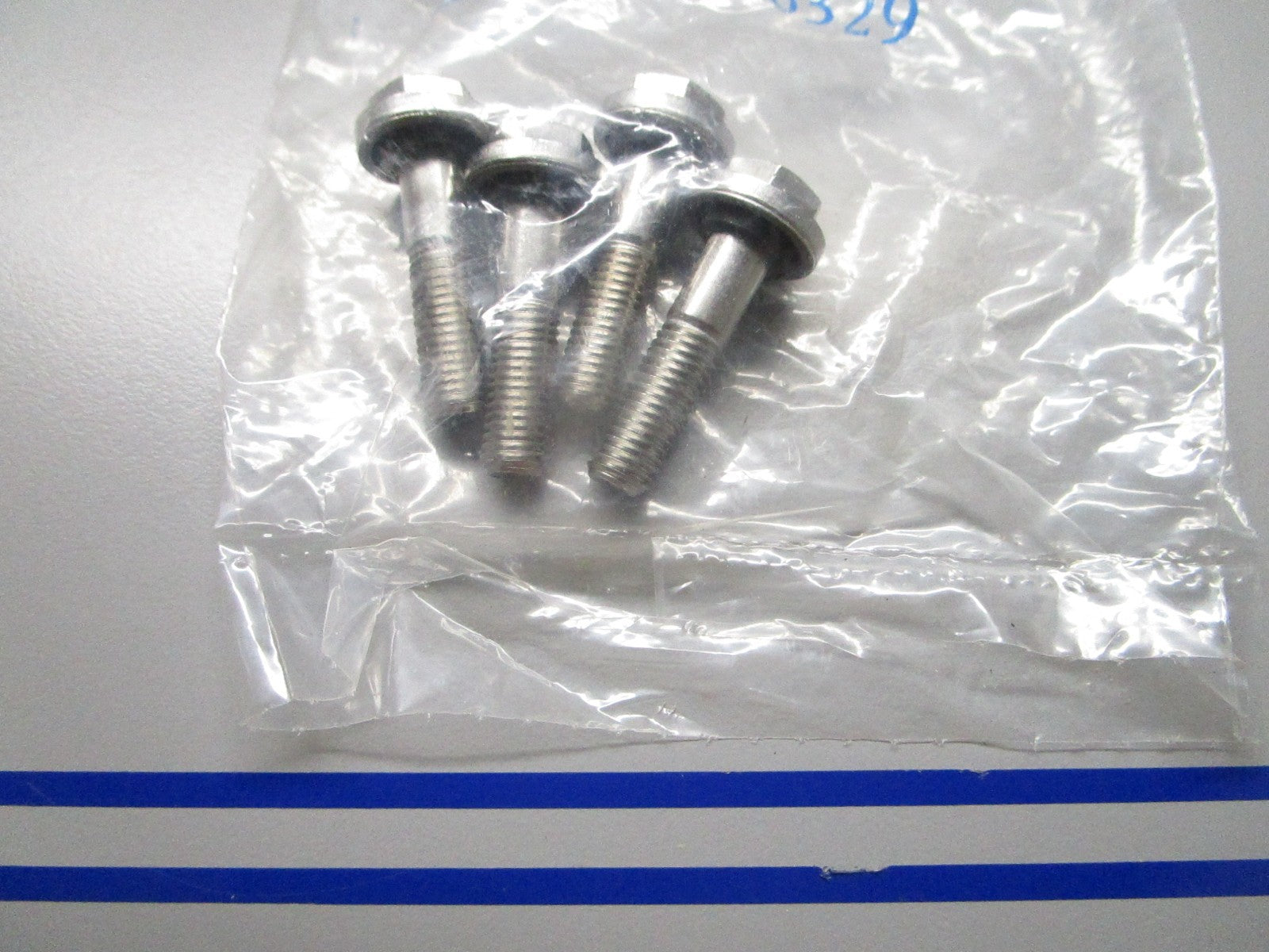 *NEW OEM* (LOT OF 4) 0810 OMC Johnson Evinrude Screw 317763 0317763