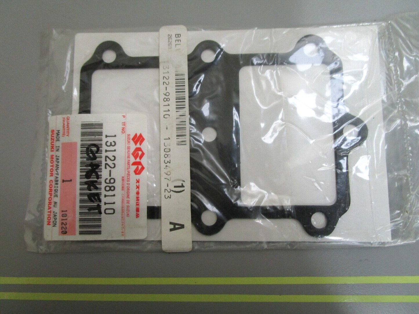 *NEW OEM* 0810 Suzuki Gasket 13122-98110