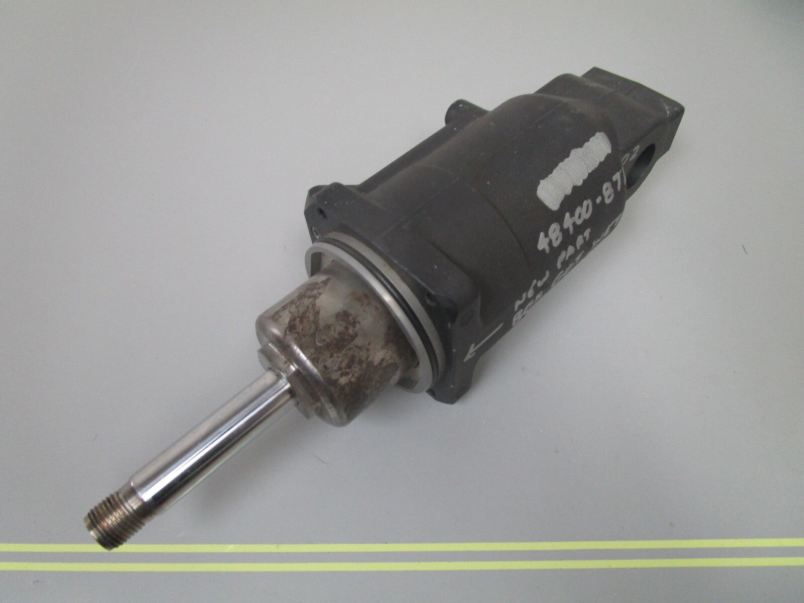 *NEW OEM* *6 MONTH WARRANTY* 0720 Suzuki 70 80 90 hp Manifold Ay 48400-87L02