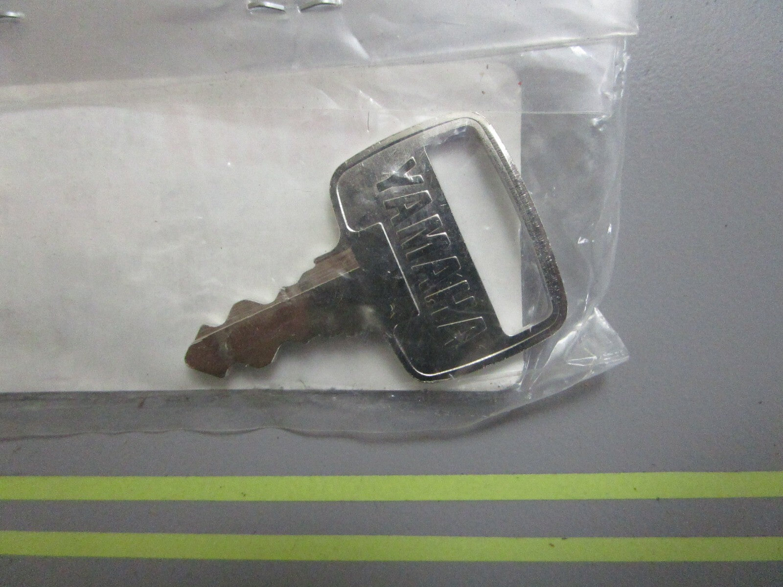 *NEW OEM* 0810 Yamaha Key #468 90890-55837-00