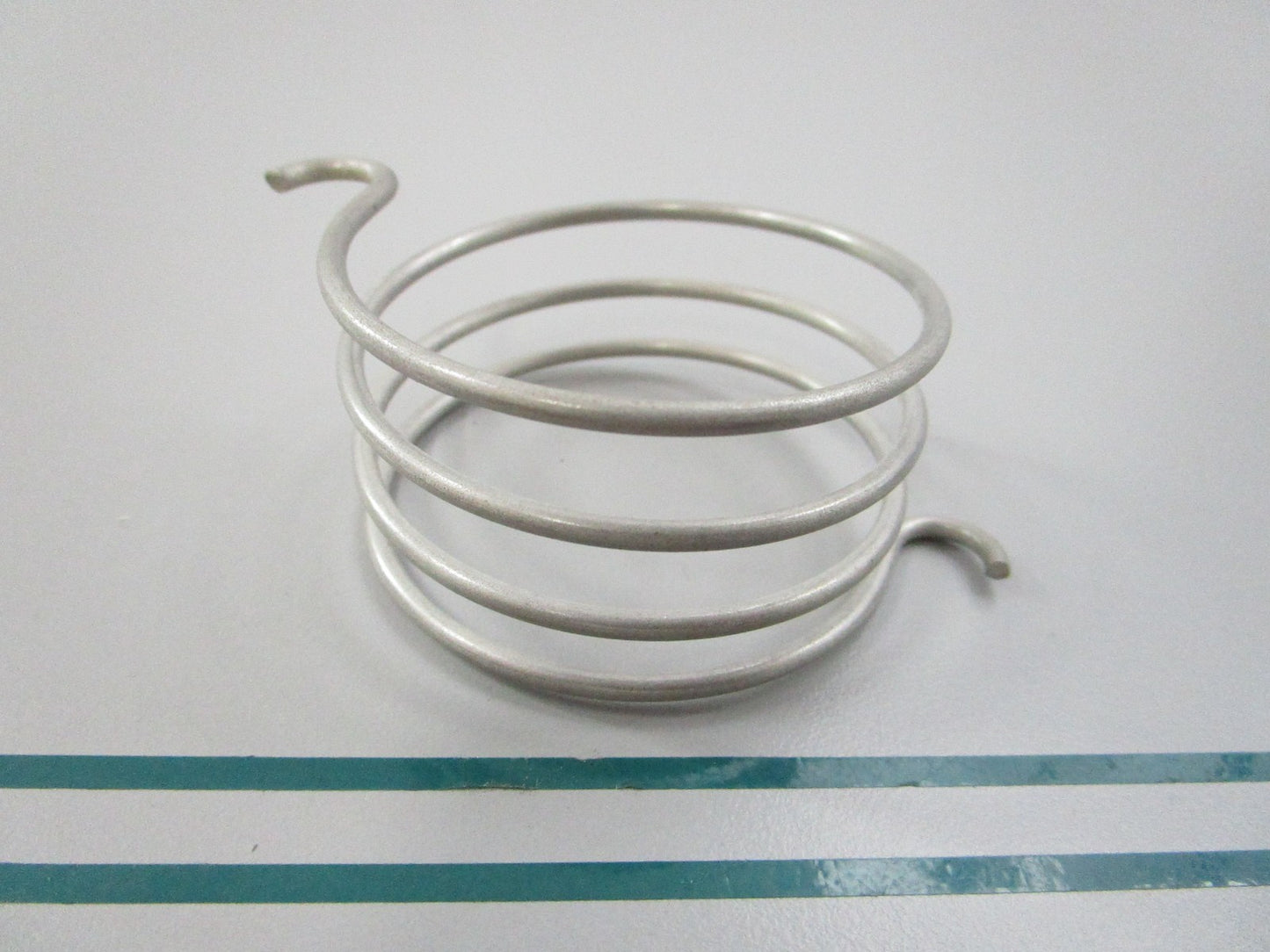 NEW OEM 314094 0314094 OMC Johnson Evinrude Spring 0810