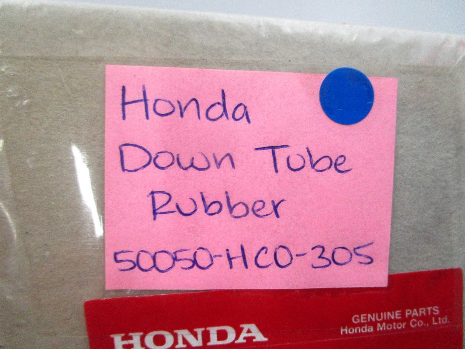 NEW OEM 50050-HC0-305 Honda Down Tube Rubber 0810