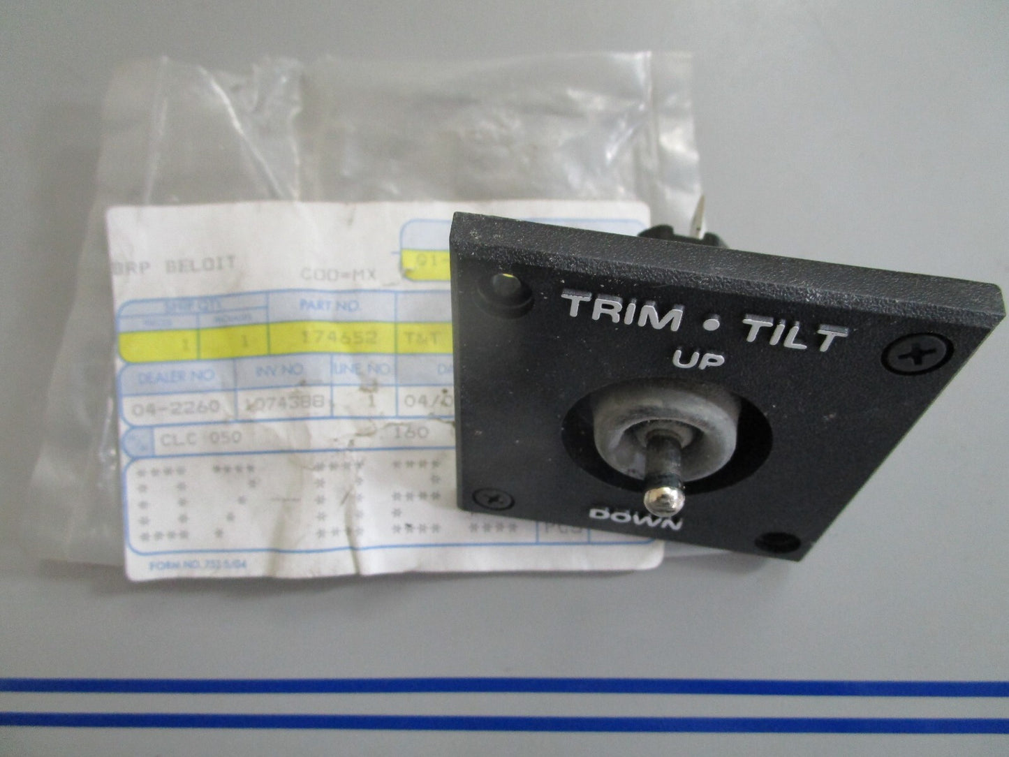 *NEW OEM* 0820 OMC Johnson Evinrude Switch & Bezel Ay 174652 0174652