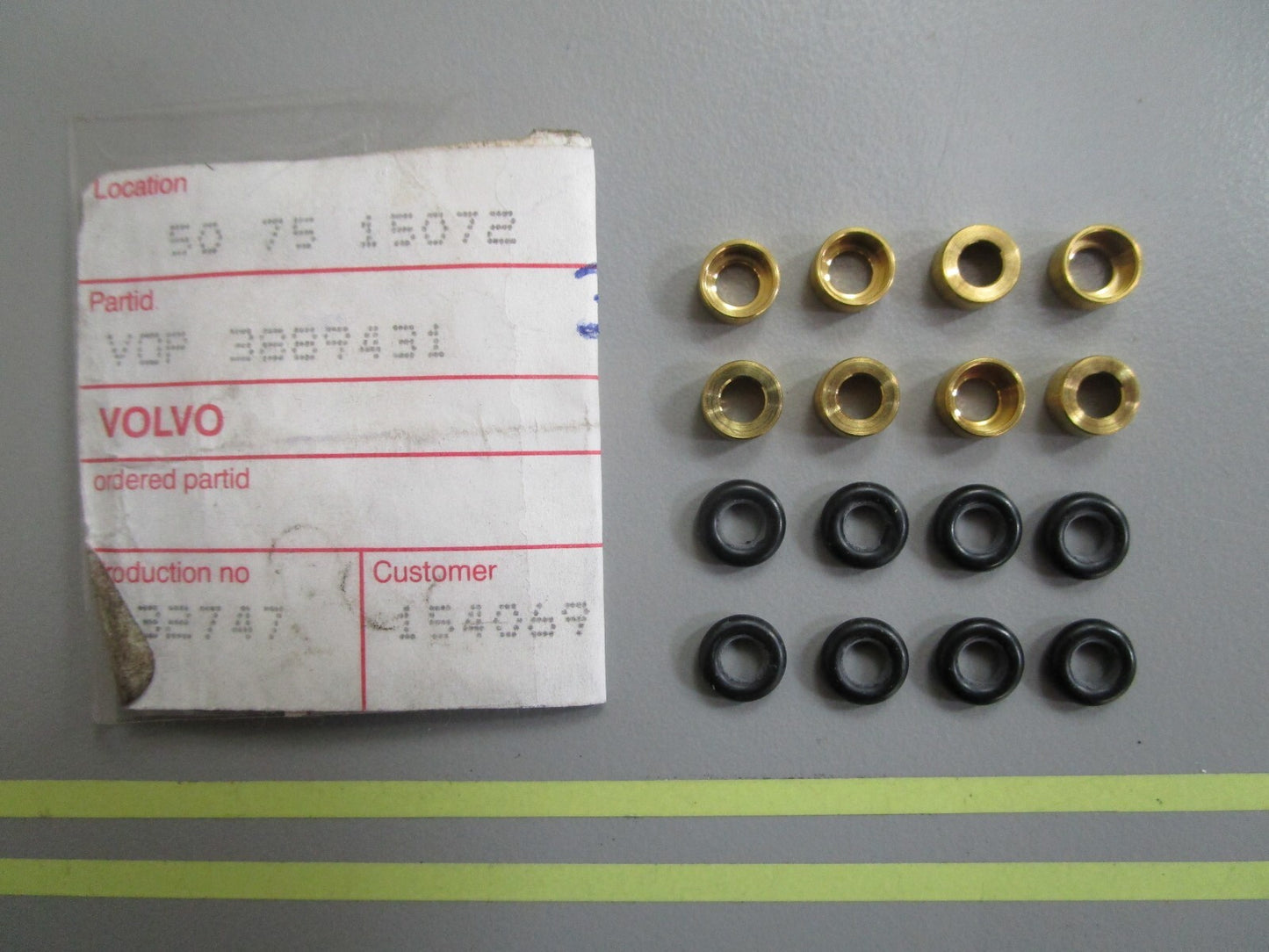 *NEW OEM* 0820 Volvo Penta Service Kit 3889431