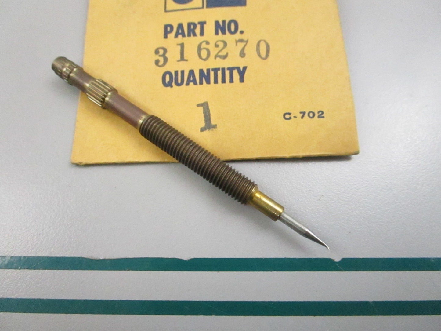 NEW OEM 316270 0316270 OMC Johnson Evinrude Needle Valve 0810