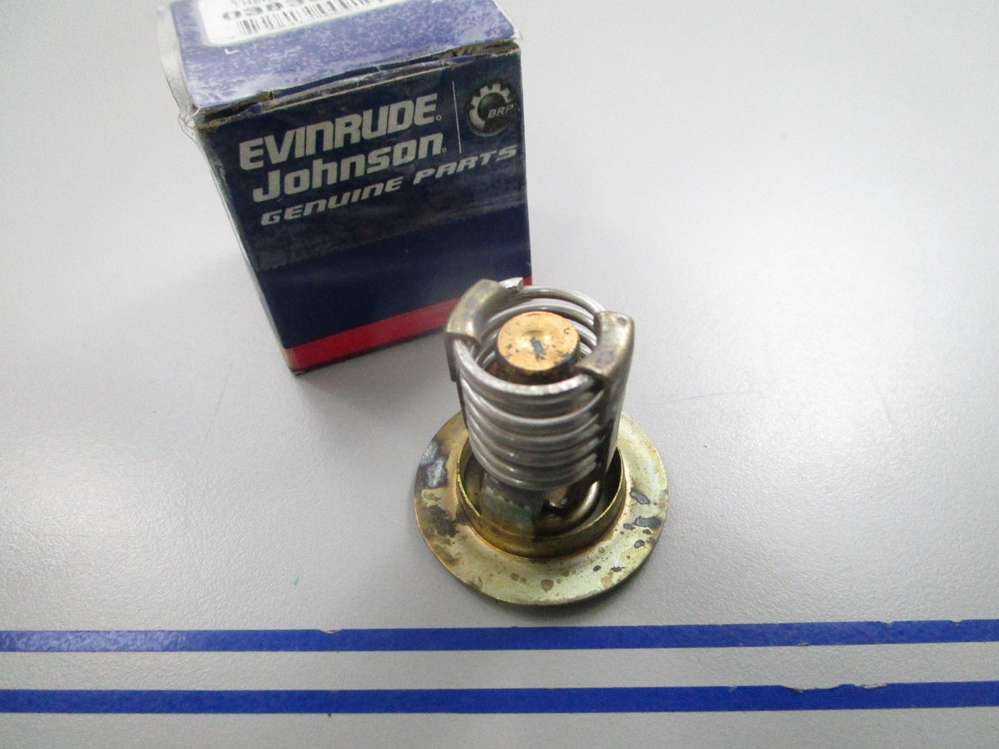 NEW OEM OMC Johnson Evinrude 383307 0383307 Thermostat Assembly 0810