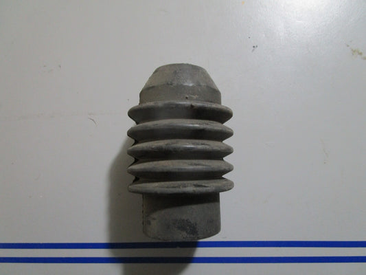 *NEW OEM* 0810 OMC Johnson Evinrude Exhaust Relief Boot 305384 0305384