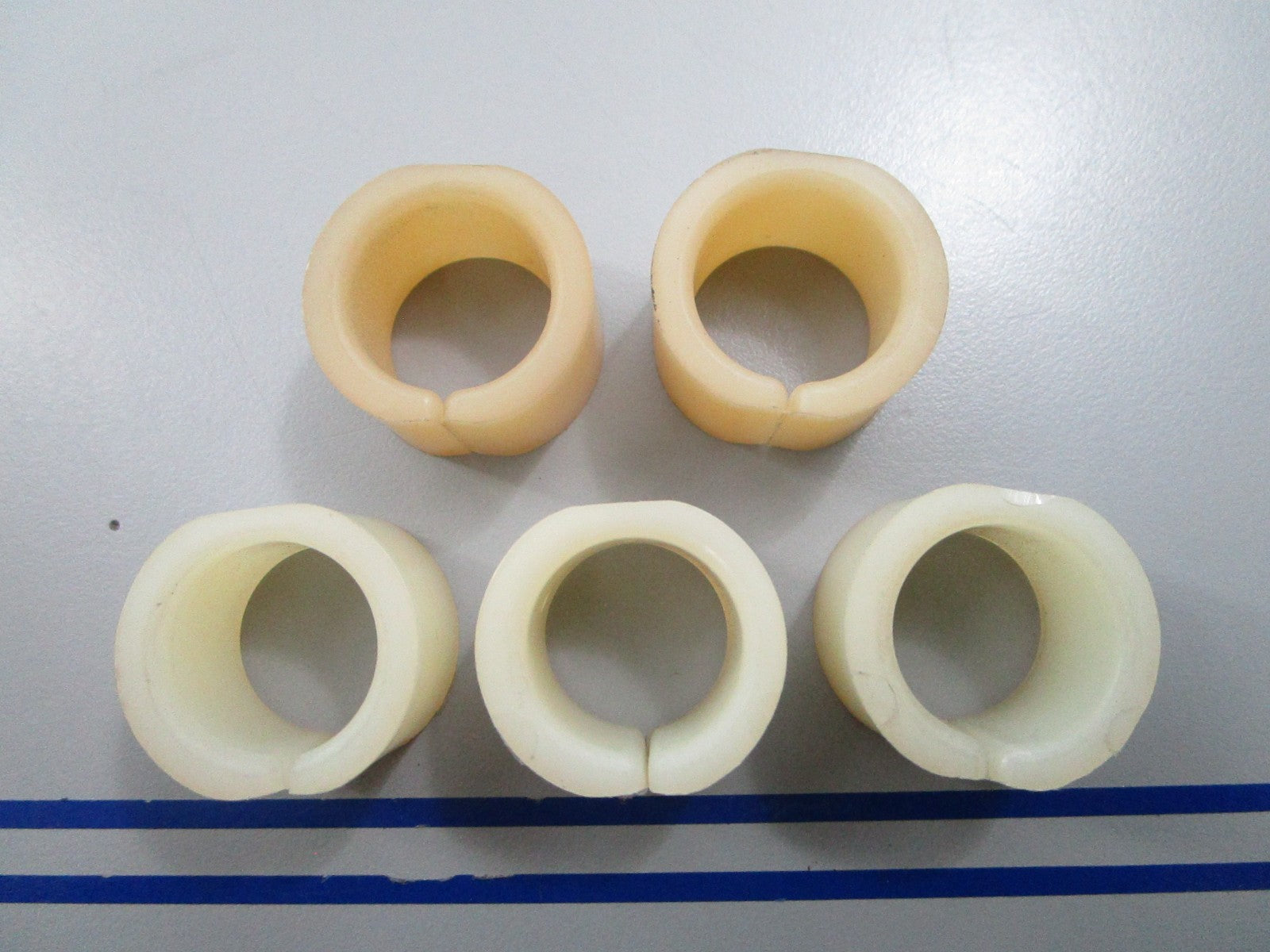 *NEW OEM* (LOT OF 5) 0810 OMC Johnson Evinrude Bushing 310488 0310488
