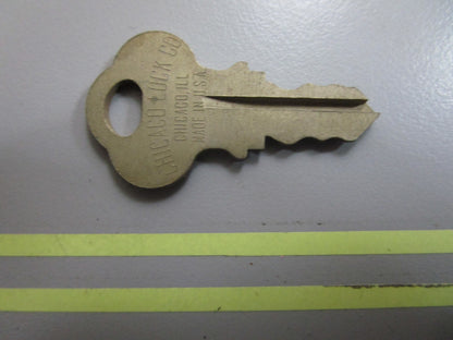 *NEW OEM* 0810 OMC Johnson Evinrude Ignition Key KF90 501605 0501605