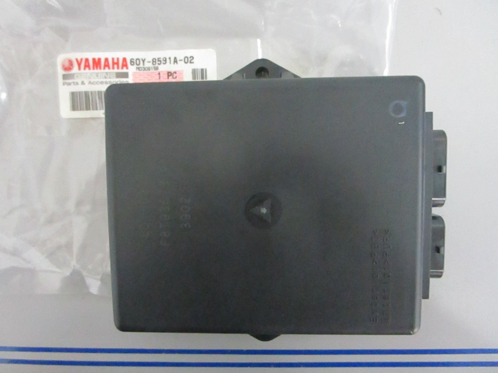 *NEW OEM* 0820 Yamaha ECU 60Y-8591A-02-00