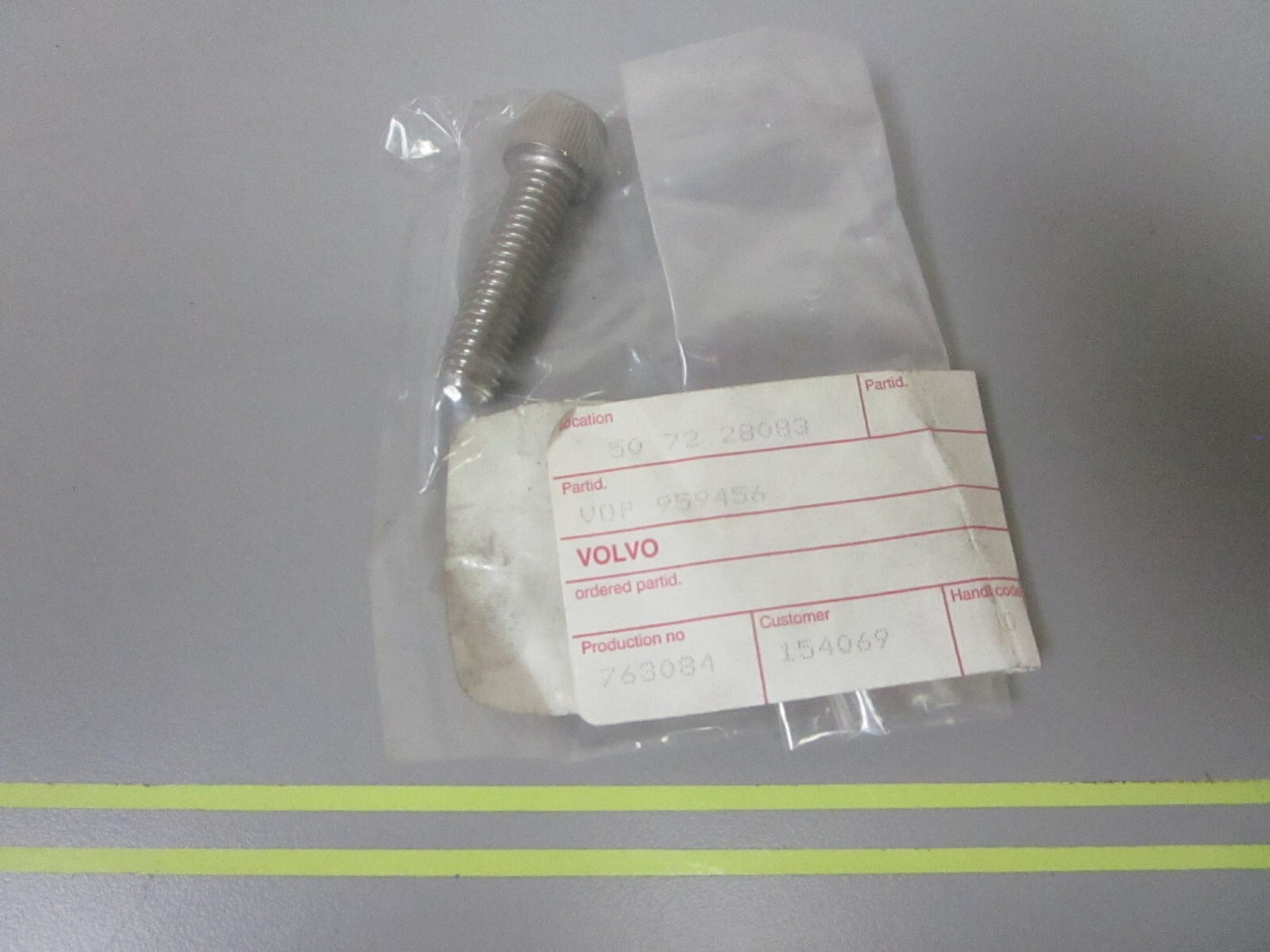 *NEW OEM* 0810 Volvo Penta Hexagon Socket Screw 959456