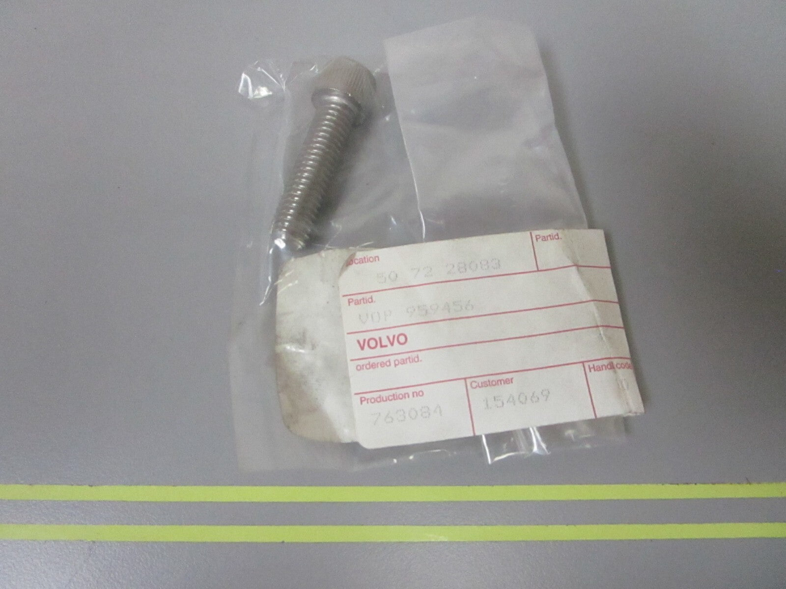 *NEW OEM* 0810 Volvo Penta Hexagon Socket Screw 959456