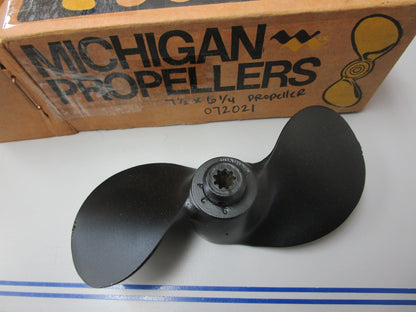 *NEW* 0720 Michigan 3.5- 8hp 9 Spline 7½ x 6¼ Propeller 072021 Replaces: Mercury