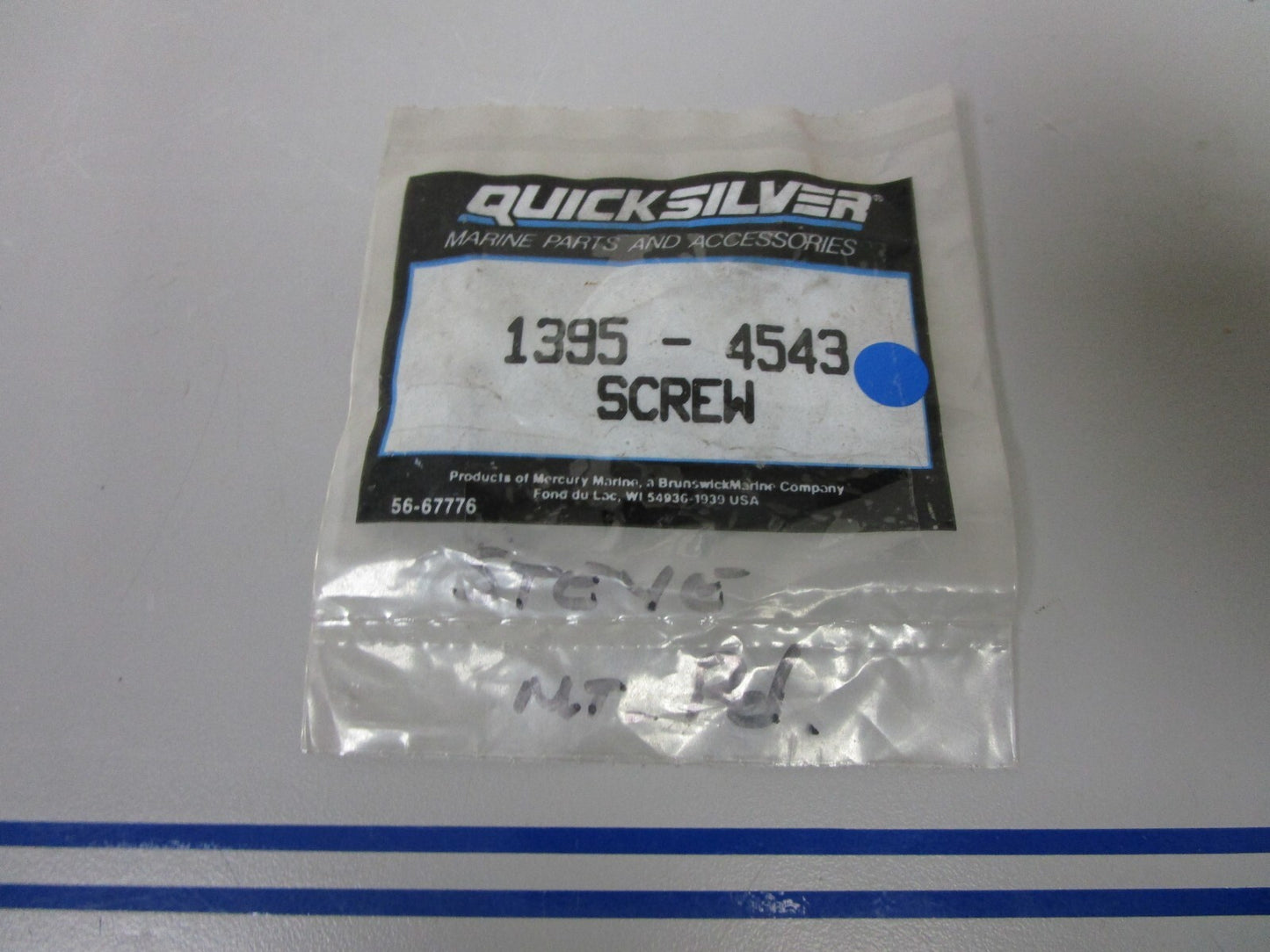 *NEW OEM* 0810 Mercury Quicksilver Screw 1395-4543
